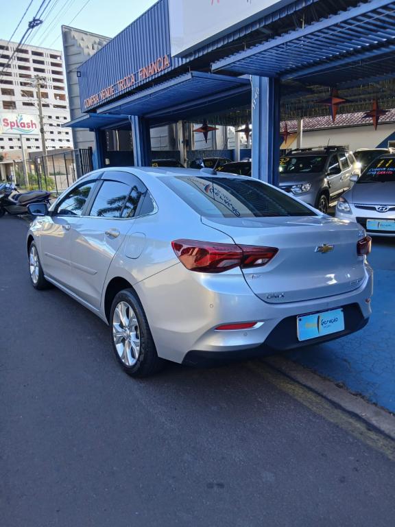 CHEVROLET Onix Sedan - Foto