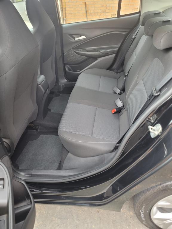 CHEVROLET Onix Sedan - Foto