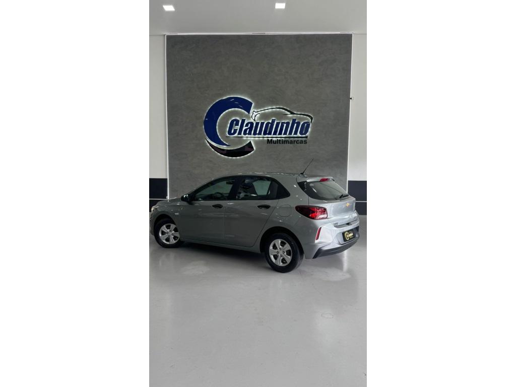 CHEVROLET Onix Sedan - Foto