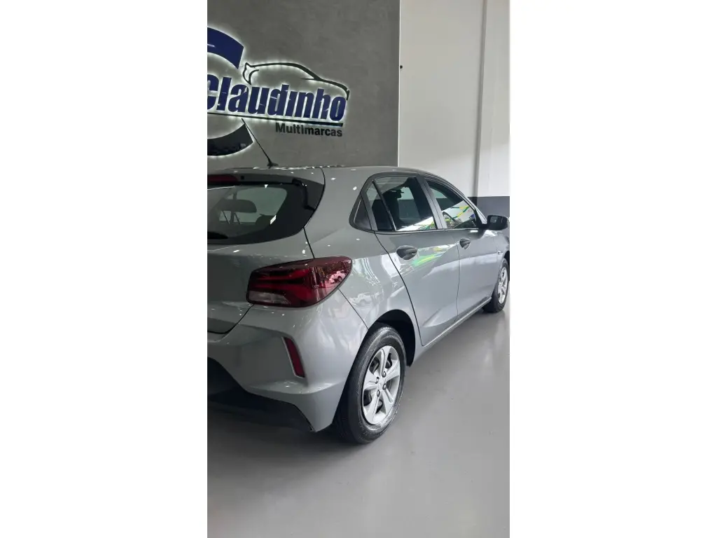 CHEVROLET Onix Sedan - Foto