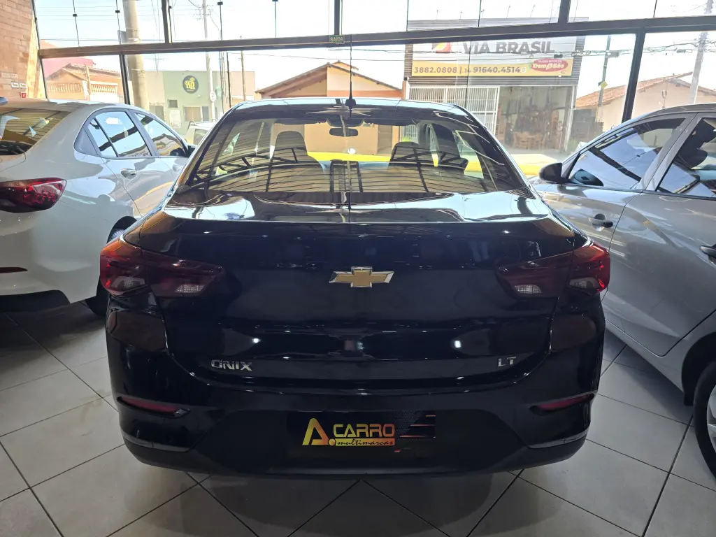 CHEVROLET Onix Sedan - Foto