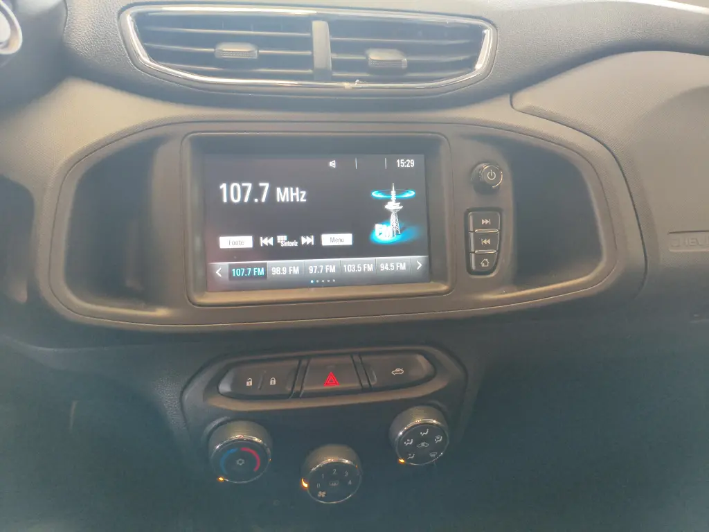 CHEVROLET Prisma - Foto