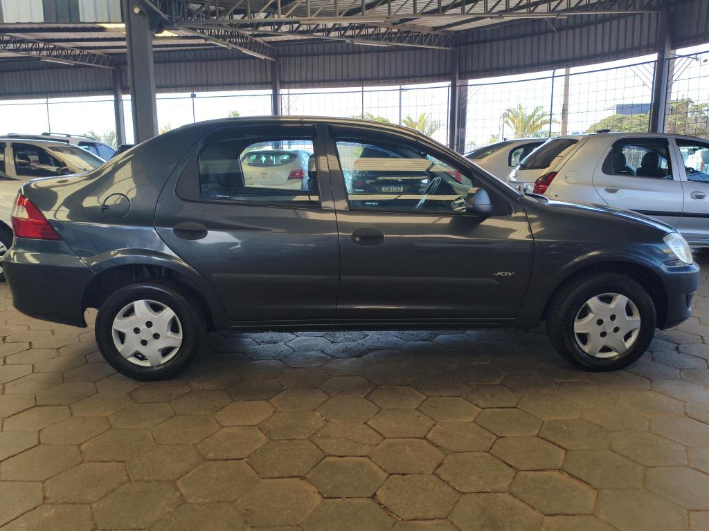 CHEVROLET Prisma - Foto