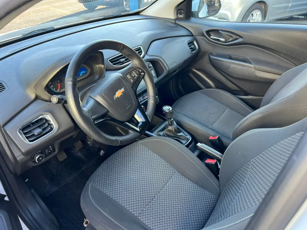 CHEVROLET Prisma - Foto