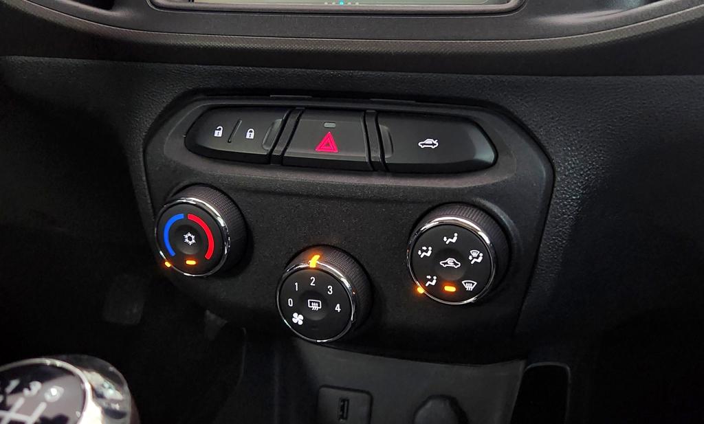 CHEVROLET Prisma - Foto