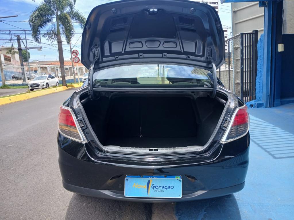 CHEVROLET Prisma - Foto