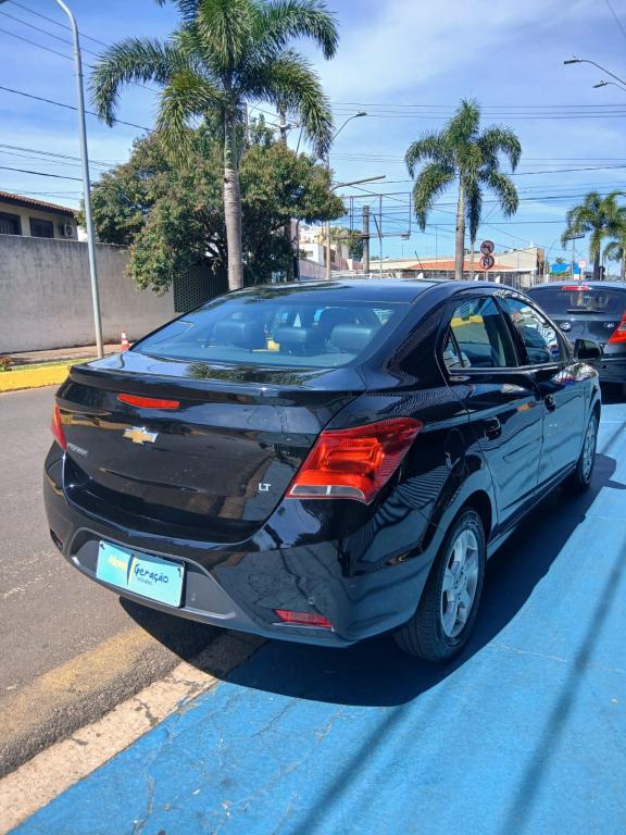 CHEVROLET Prisma - Foto