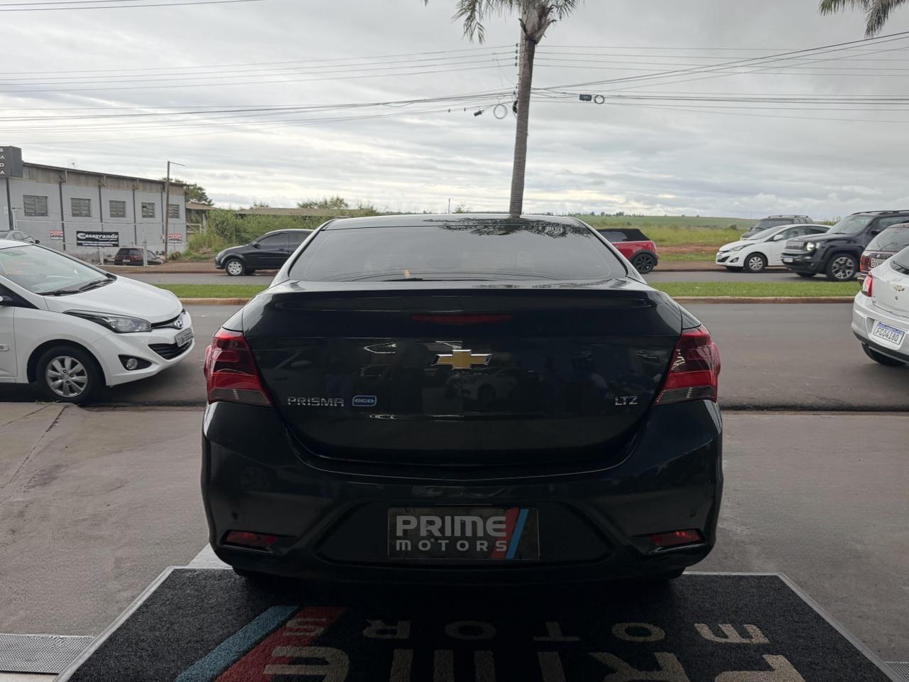 CHEVROLET Prisma - Foto