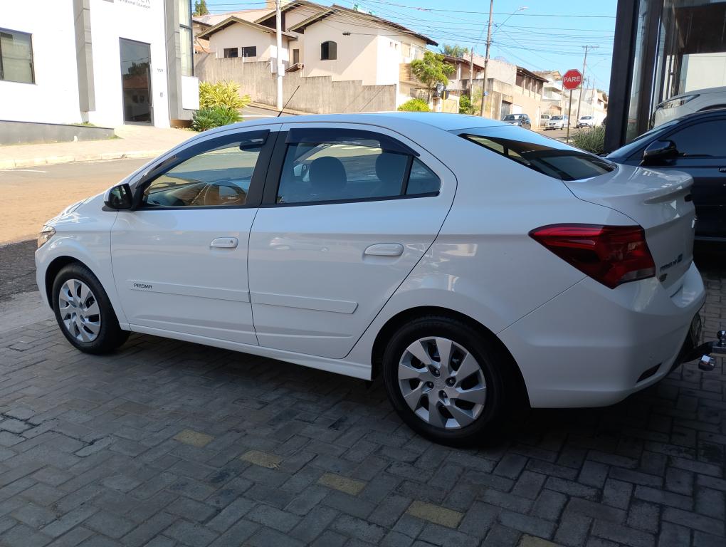 CHEVROLET Prisma - Foto