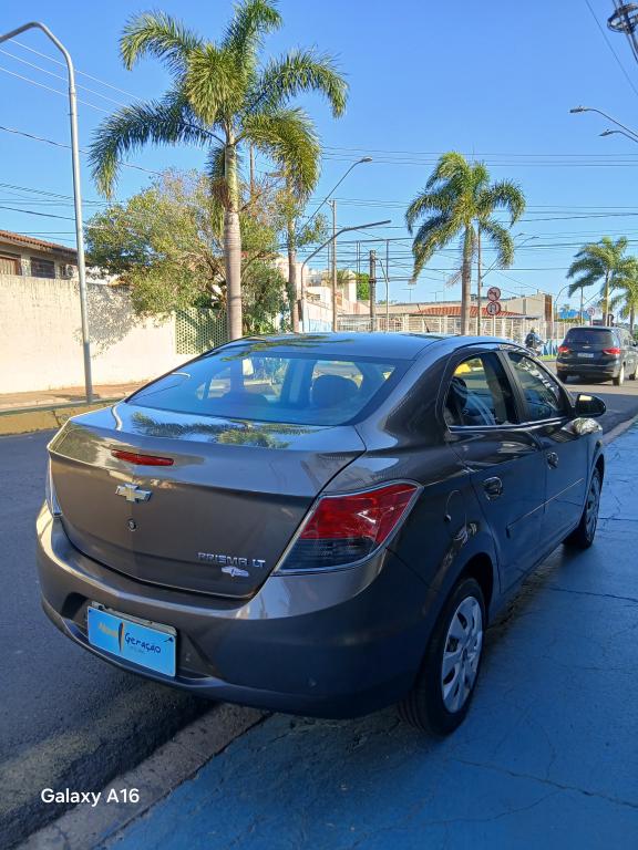 CHEVROLET Prisma - Foto