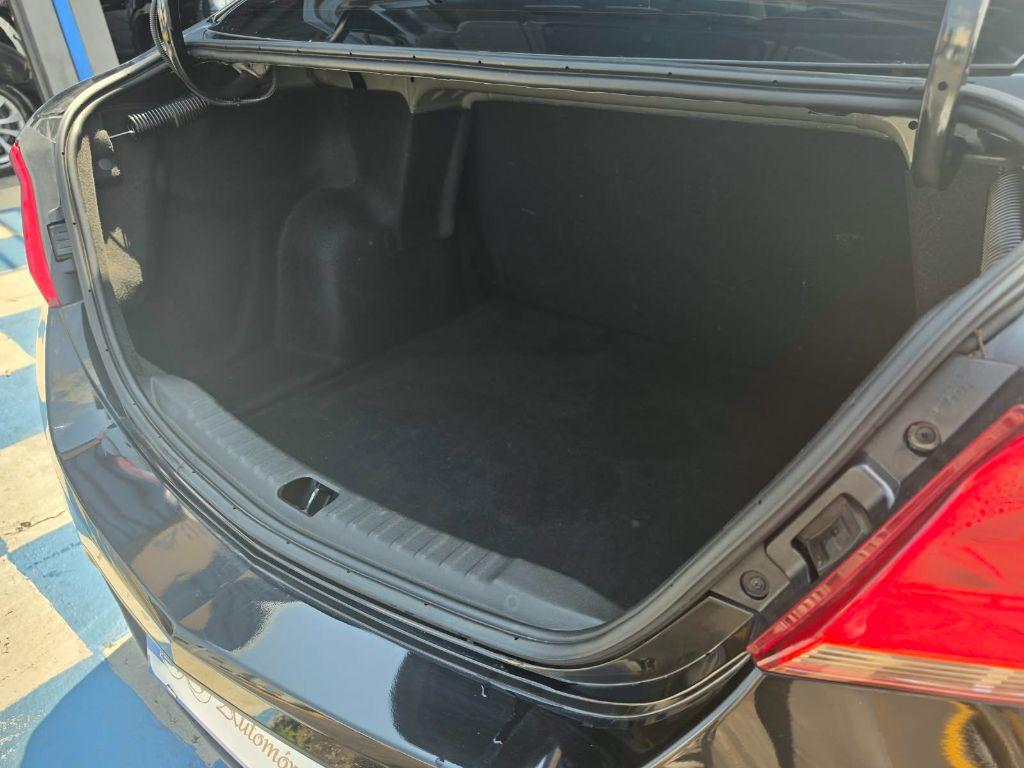 CHEVROLET Prisma - Foto