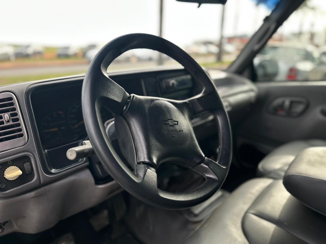 CHEVROLET Silverado - Foto