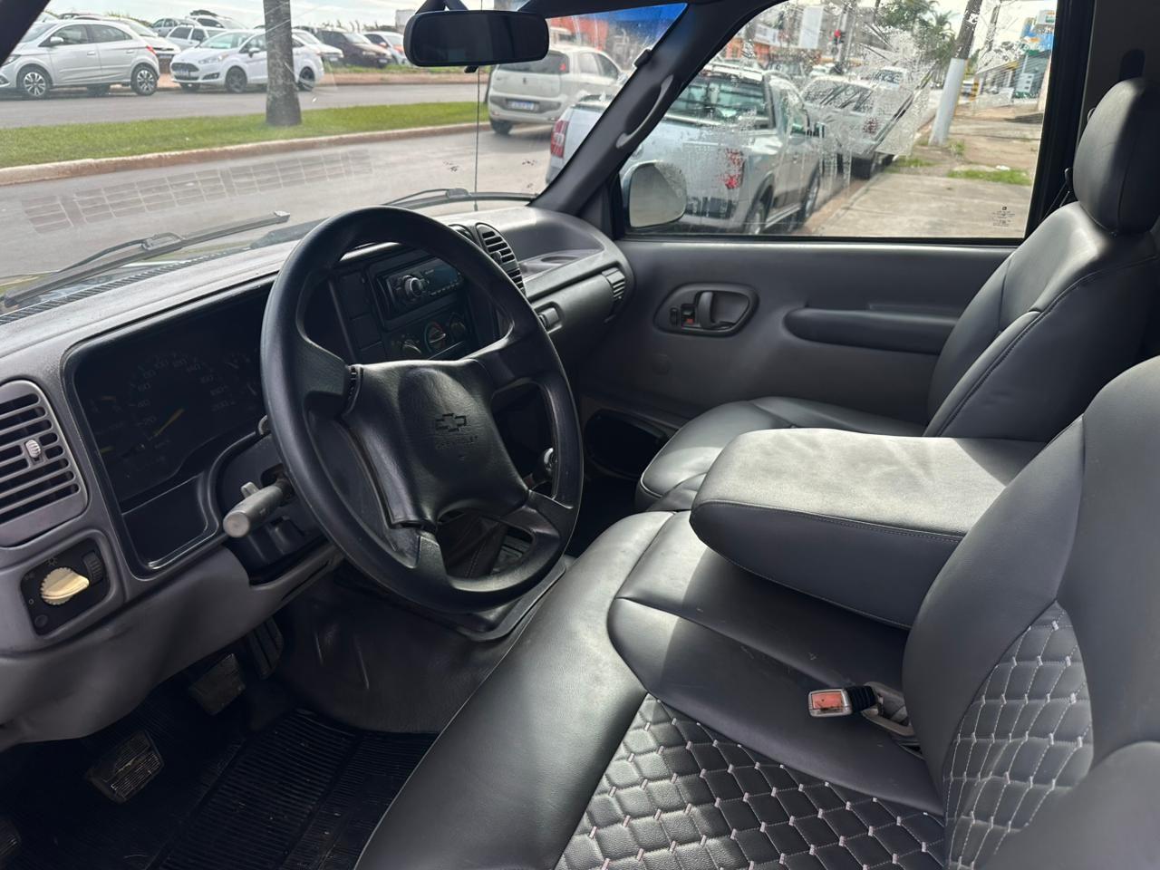 CHEVROLET Silverado - Foto