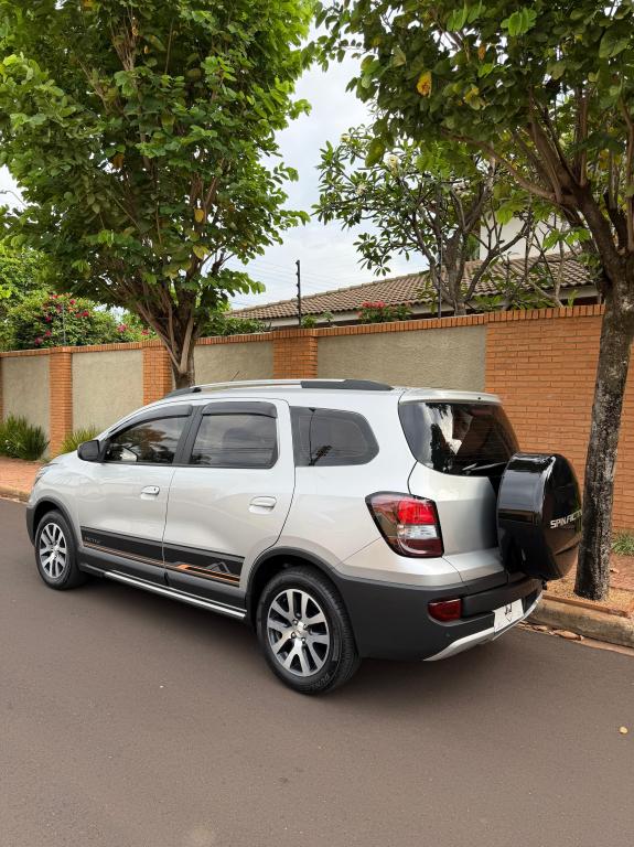 CHEVROLET Spin - Foto