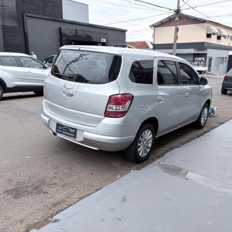 CHEVROLET Spin - Foto