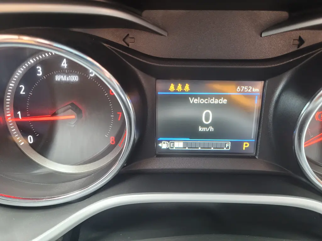 CHEVROLET Tracker - Foto