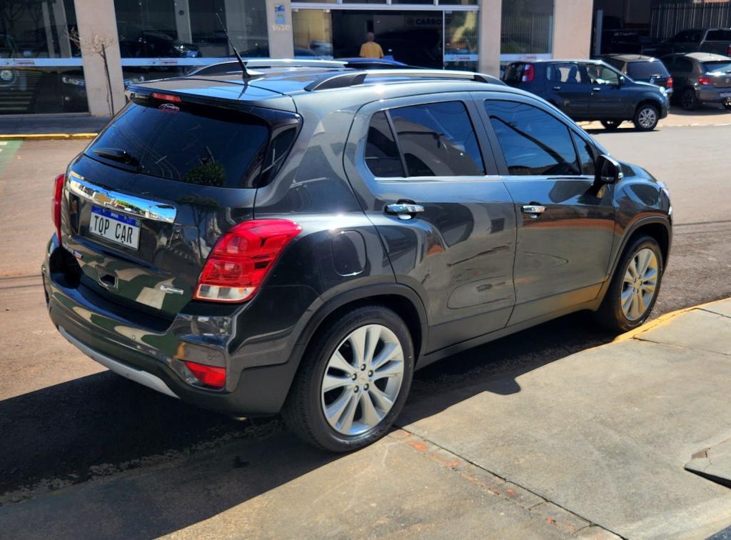 CHEVROLET Tracker - Foto