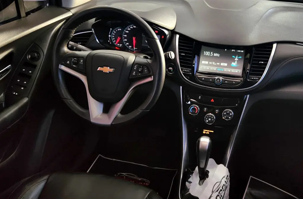 CHEVROLET Tracker - Foto