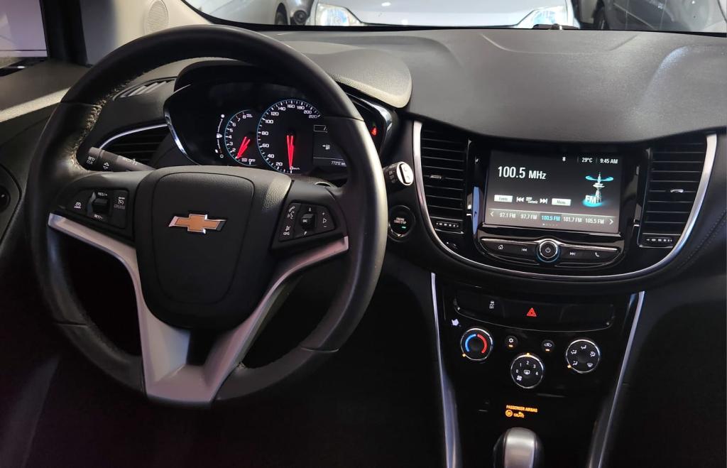 CHEVROLET Tracker - Foto