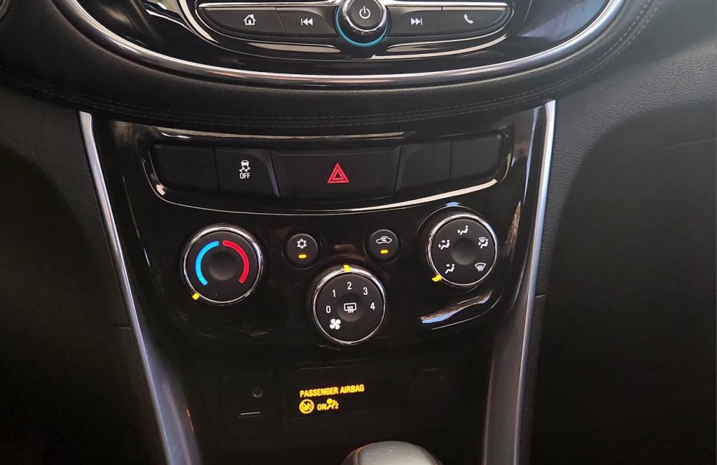 CHEVROLET Tracker - Foto