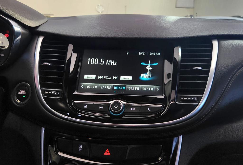 CHEVROLET Tracker - Foto