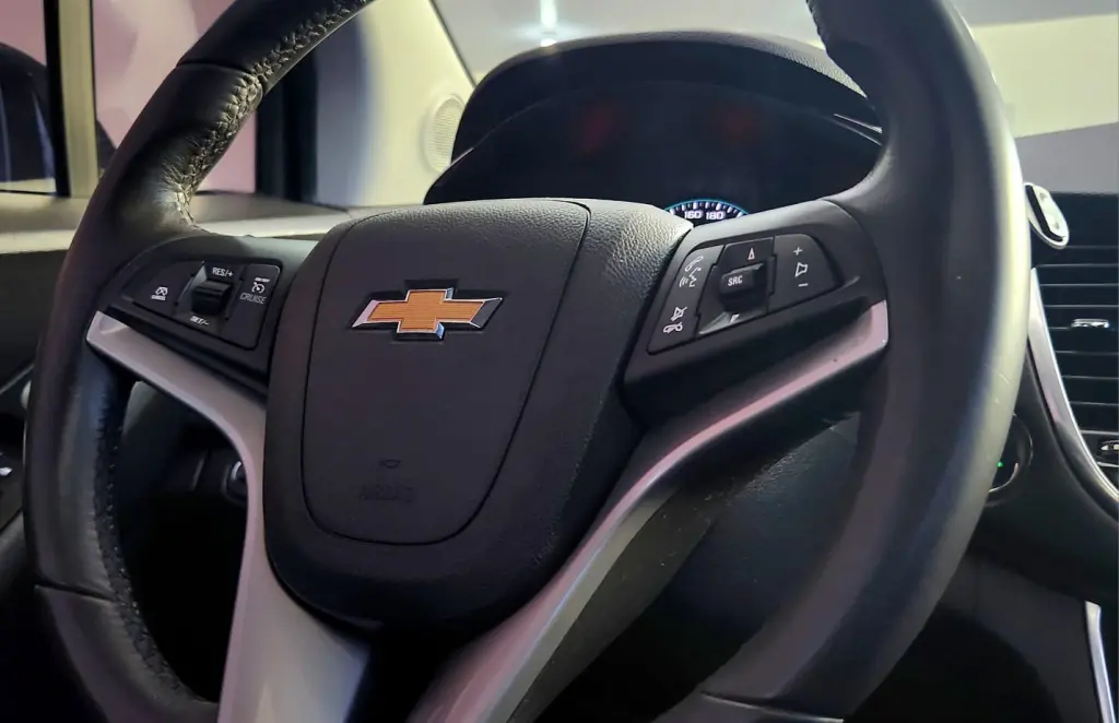 CHEVROLET Tracker - Foto