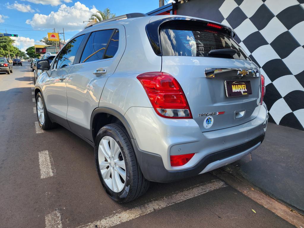 CHEVROLET Tracker - Foto