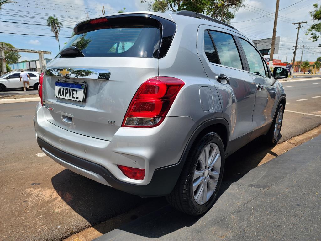 CHEVROLET Tracker - Foto