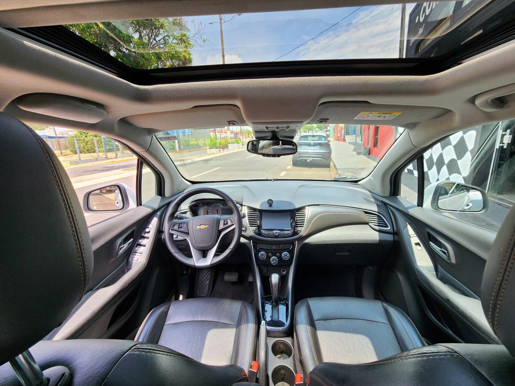 CHEVROLET Tracker - Foto