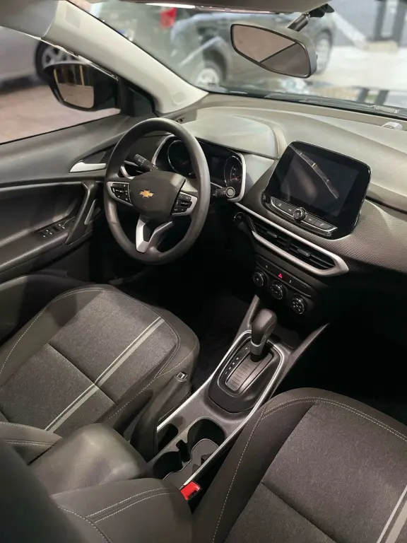 CHEVROLET Tracker - Foto