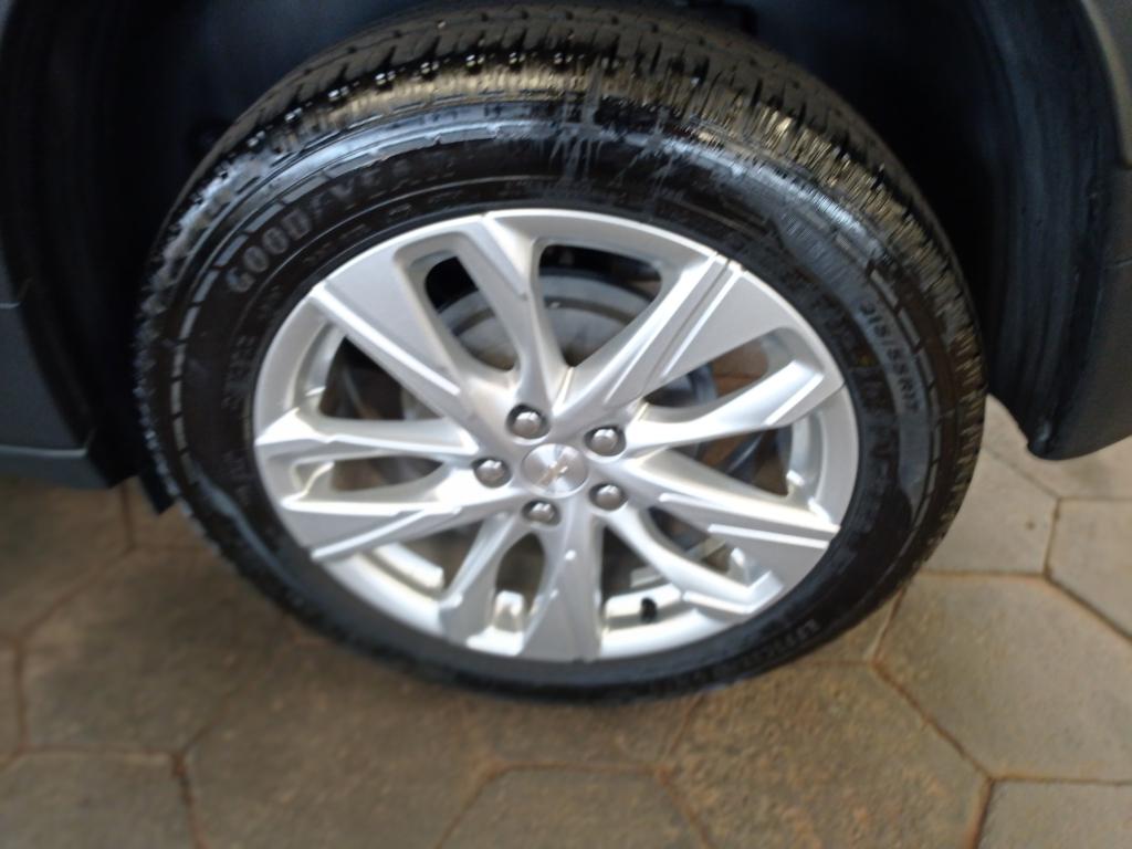 CHEVROLET Tracker - Foto