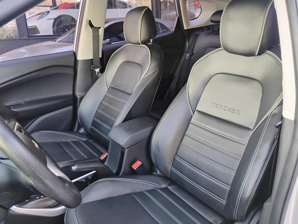 CHEVROLET Tracker - Foto