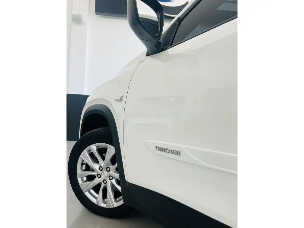 CHEVROLET Tracker - Foto