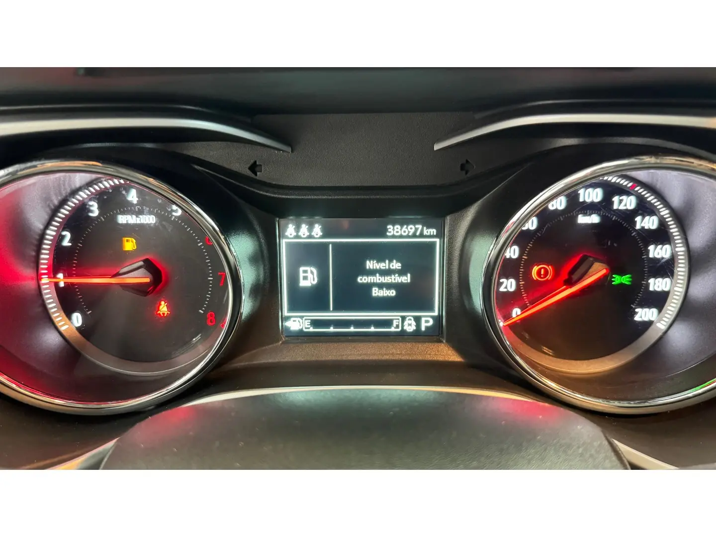 CHEVROLET Tracker - Foto