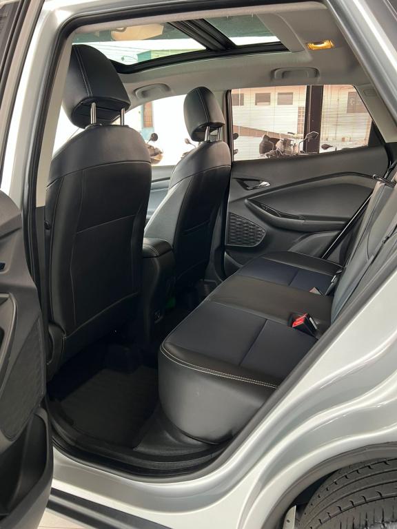 CHEVROLET Tracker - Foto