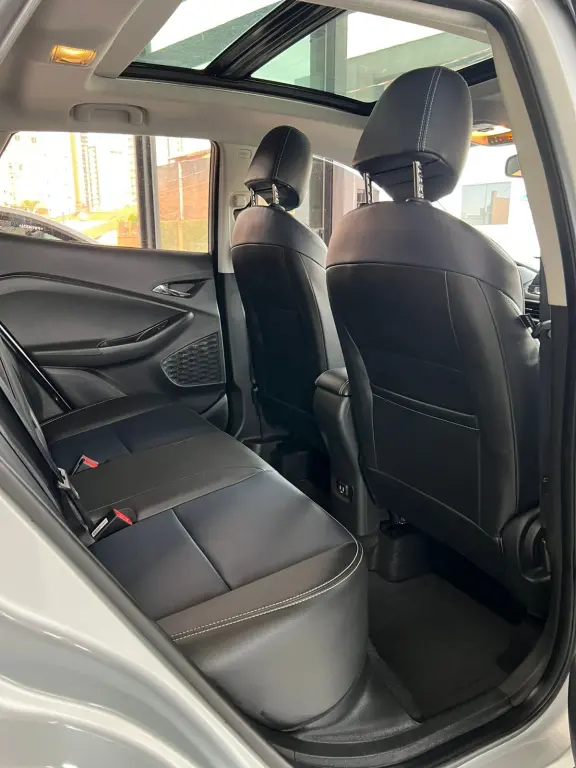 CHEVROLET Tracker - Foto