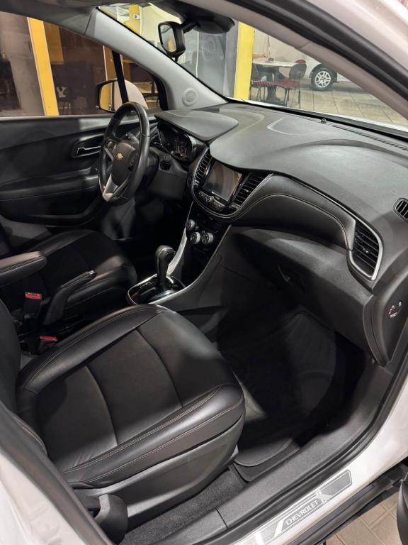 CHEVROLET Tracker - Foto