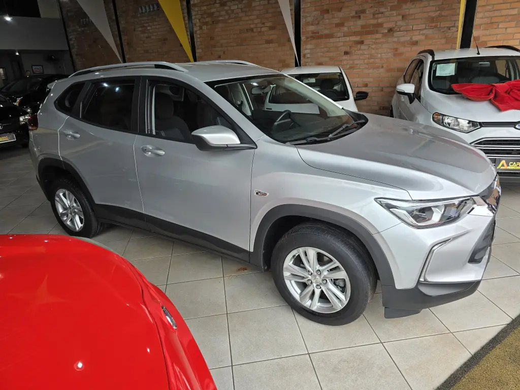 CHEVROLET Tracker - Foto