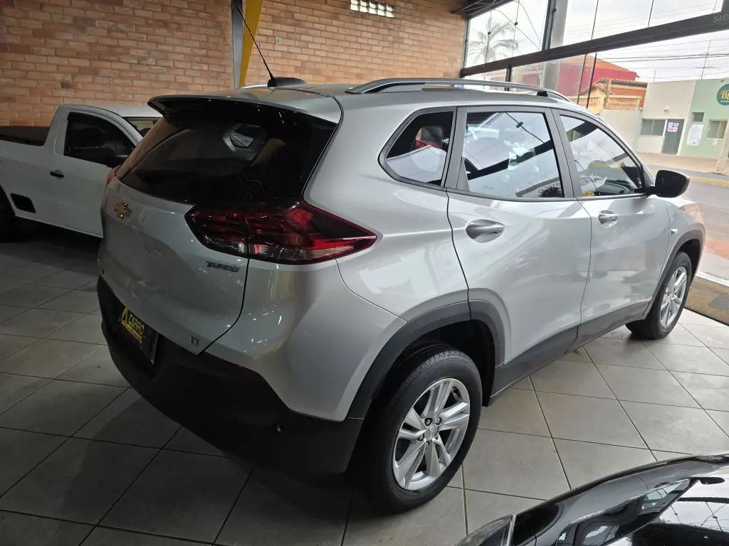 CHEVROLET Tracker - Foto