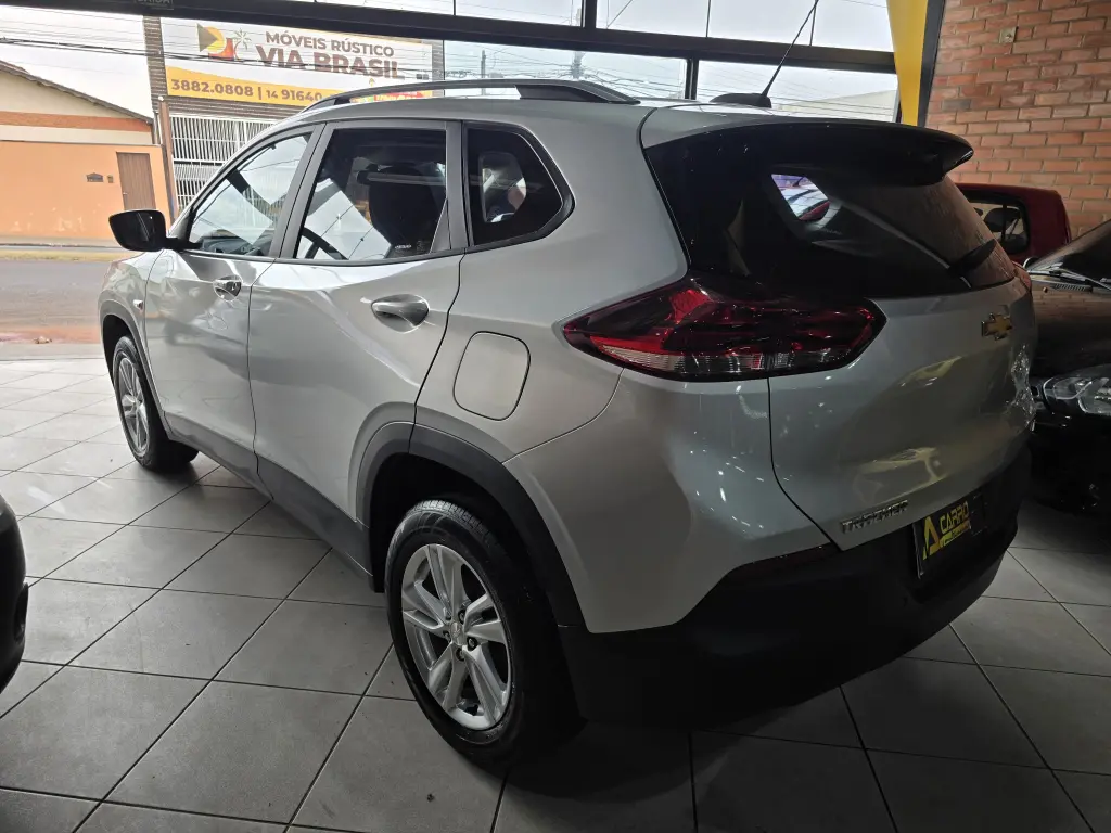 CHEVROLET Tracker - Foto