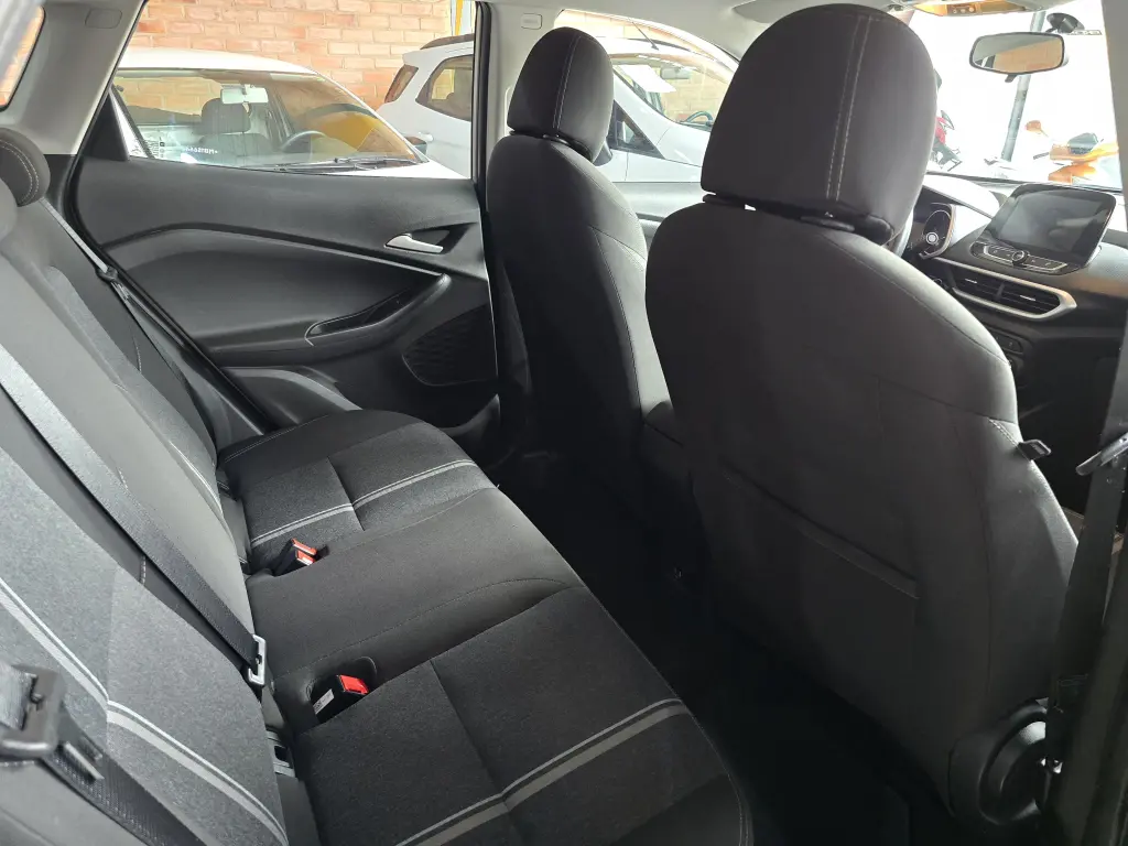 CHEVROLET Tracker - Foto