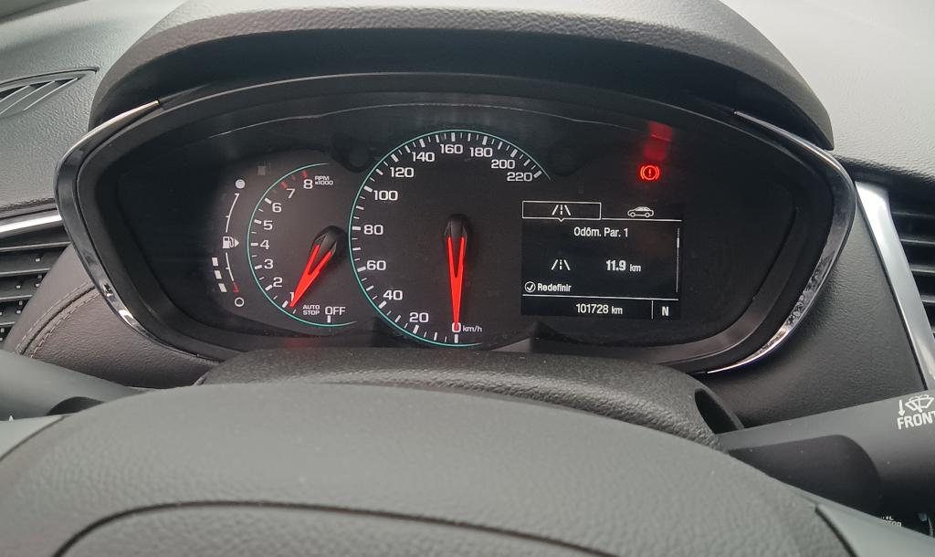 CHEVROLET Tracker - Foto