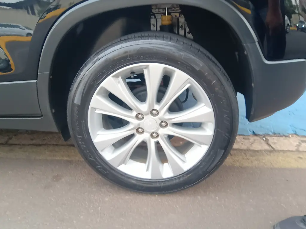 CHEVROLET Tracker - Foto