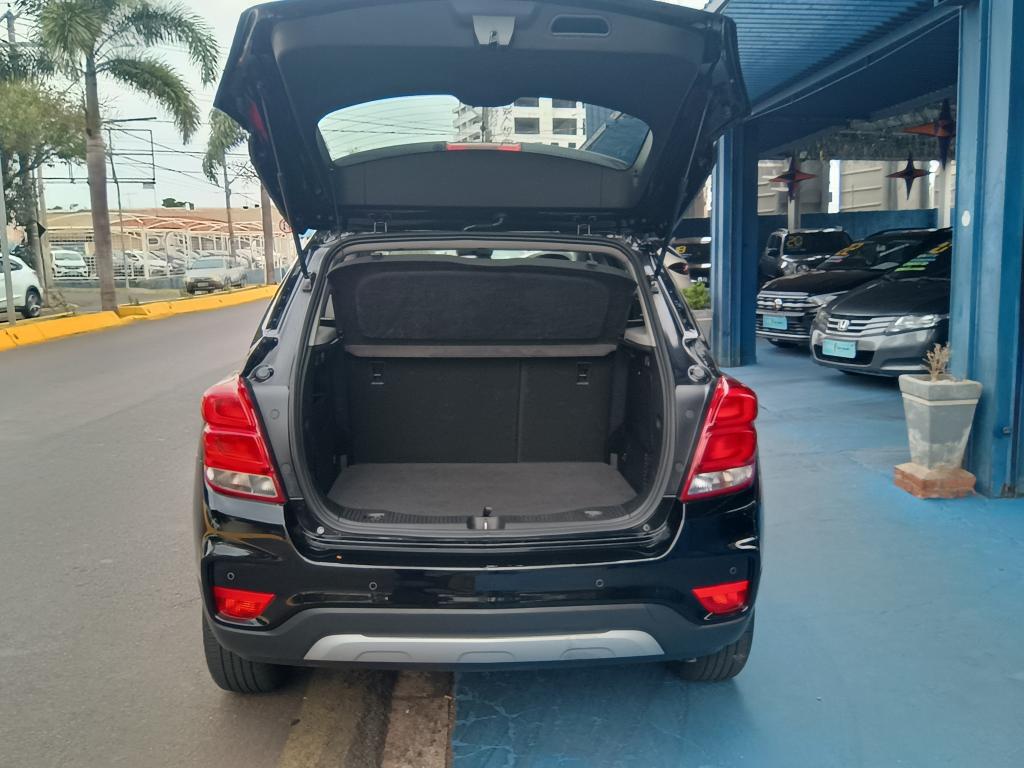 CHEVROLET Tracker - Foto