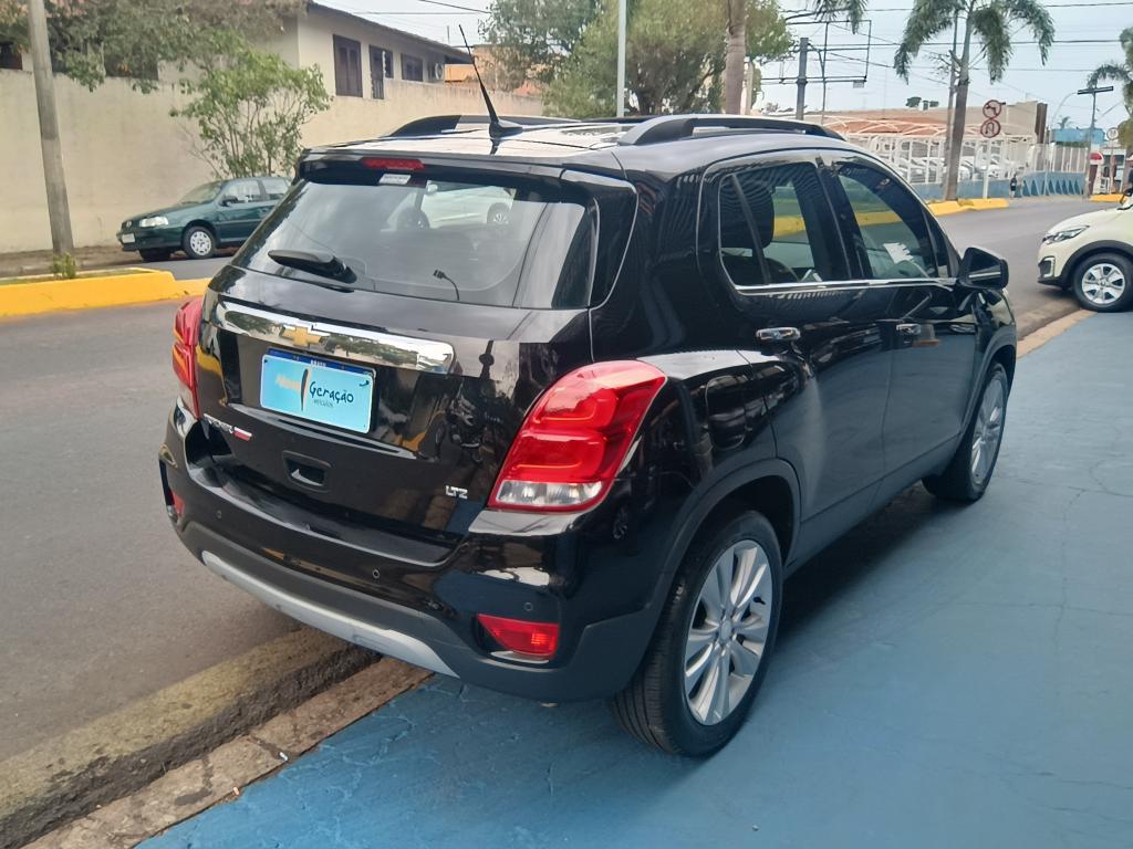 CHEVROLET Tracker - Foto