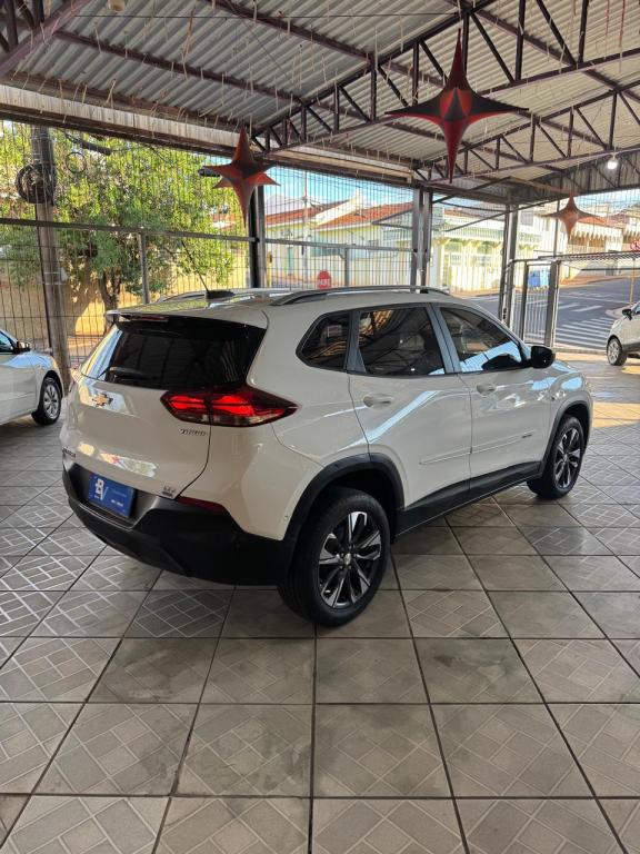 CHEVROLET Tracker - Foto
