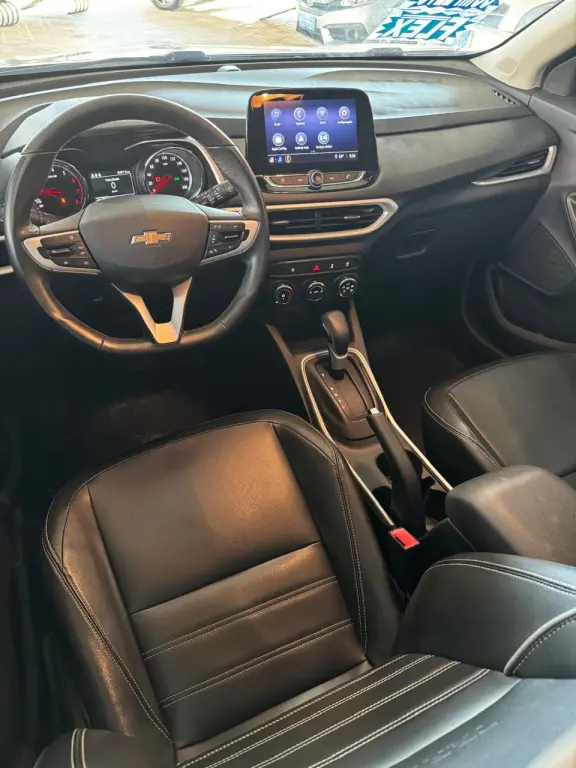 CHEVROLET Tracker - Foto