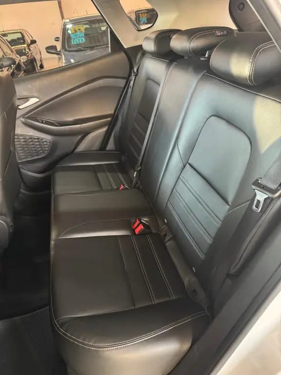 CHEVROLET Tracker - Foto