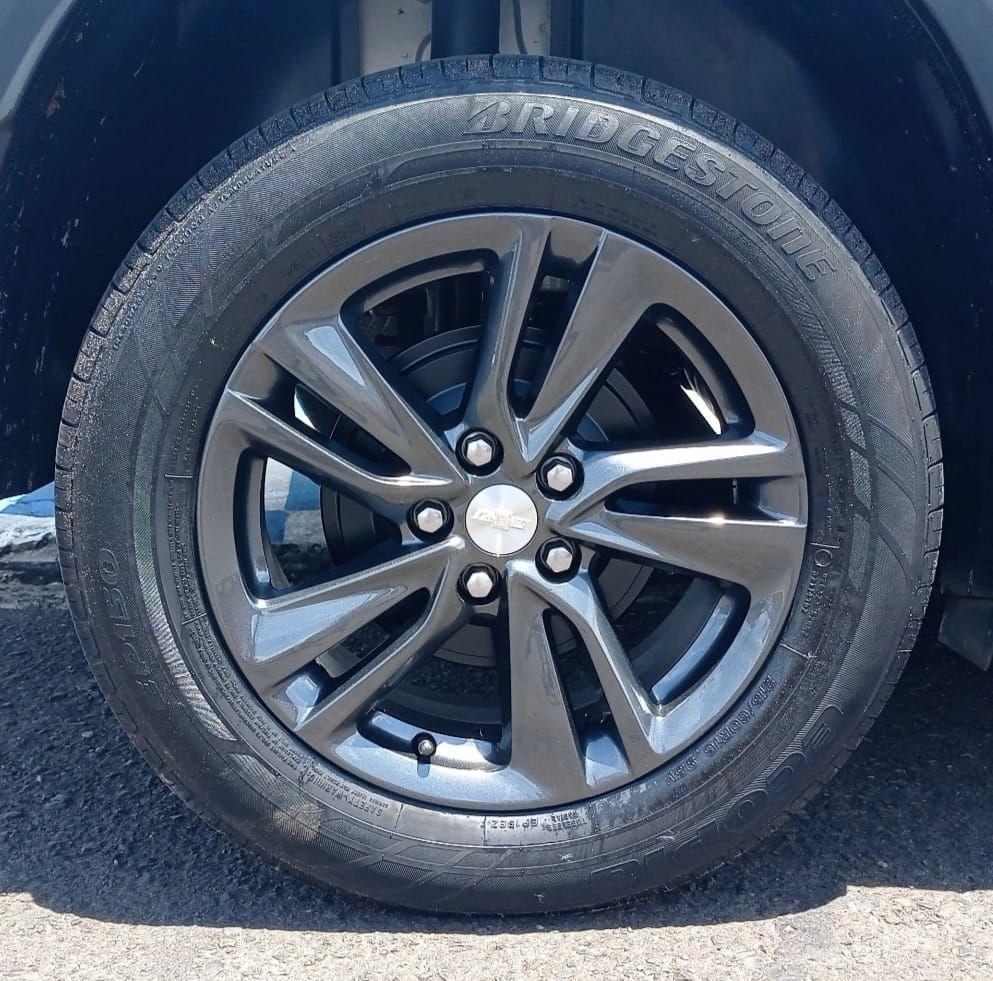 CHEVROLET Tracker - Foto