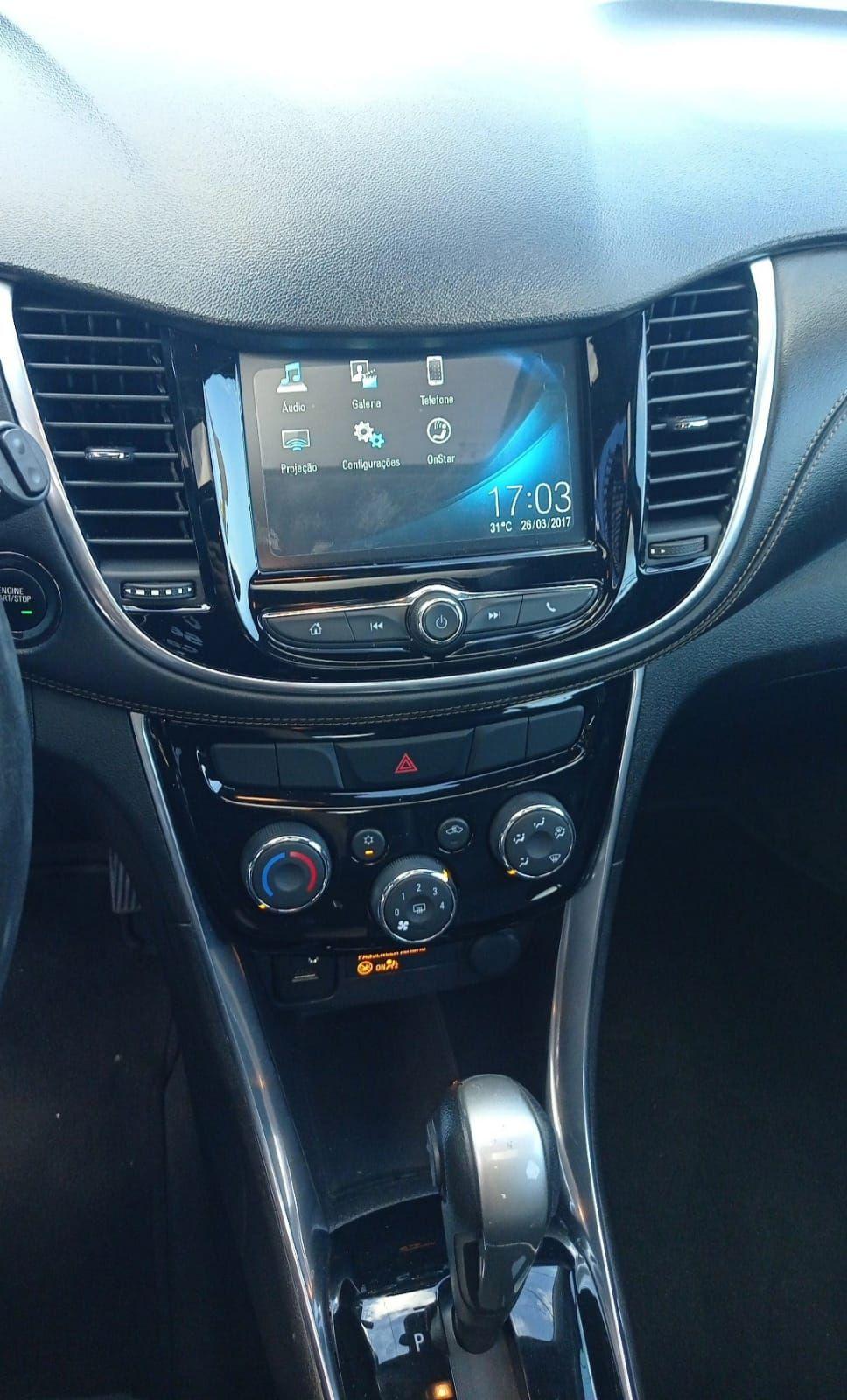 CHEVROLET Tracker - Foto